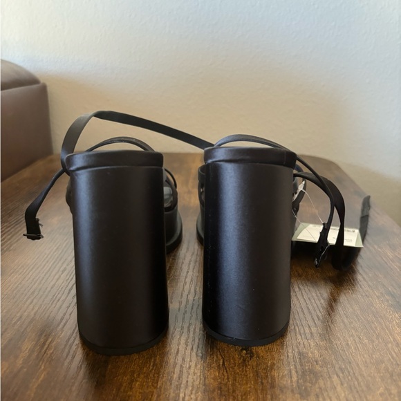 H&M Platform Heels - Picture 4 of 6